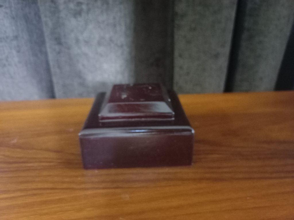 پایه تندیس مربع
